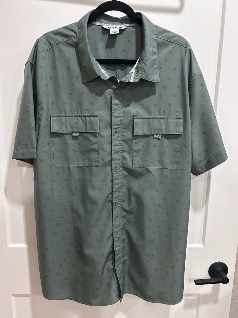 Voyager Men’s XXL Sage Green Short Sleeve Button Up Shirt Tree Print Pockets